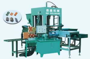 PC2�?-20免烧砖机